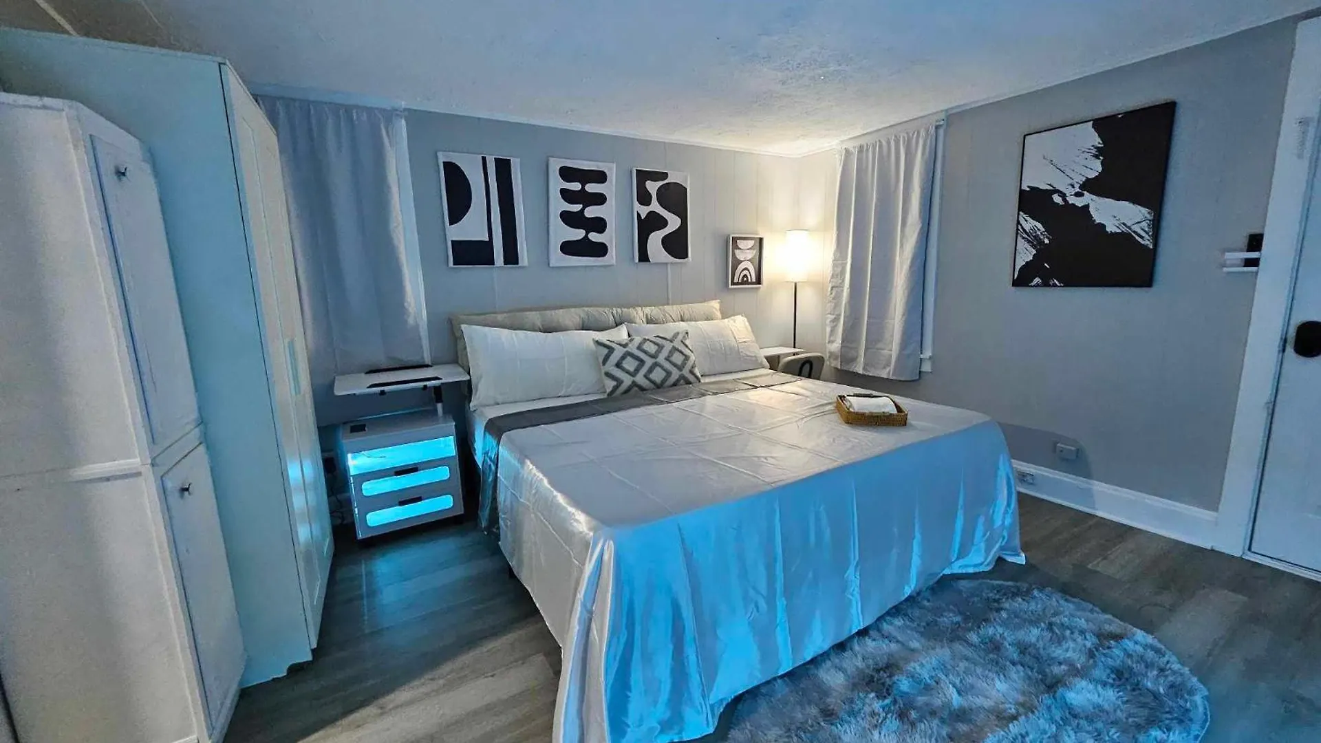 Apartment Cozy Studio With King Bed At Central Louisville